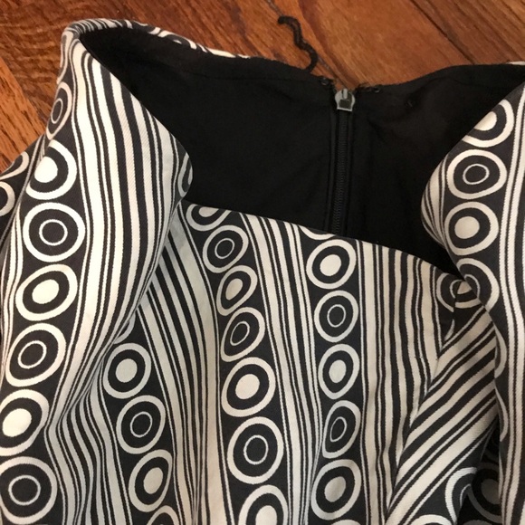 🌵White House Black Market  Woman’s Skirt Size 4 - Picture 4 of 7